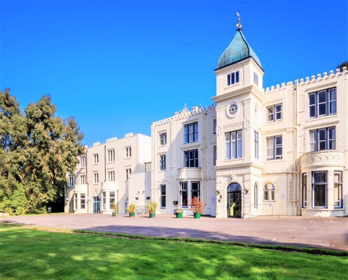 הדג' אנד Botleigh Grange Hotel & Spa מראה חיצוני תמונה