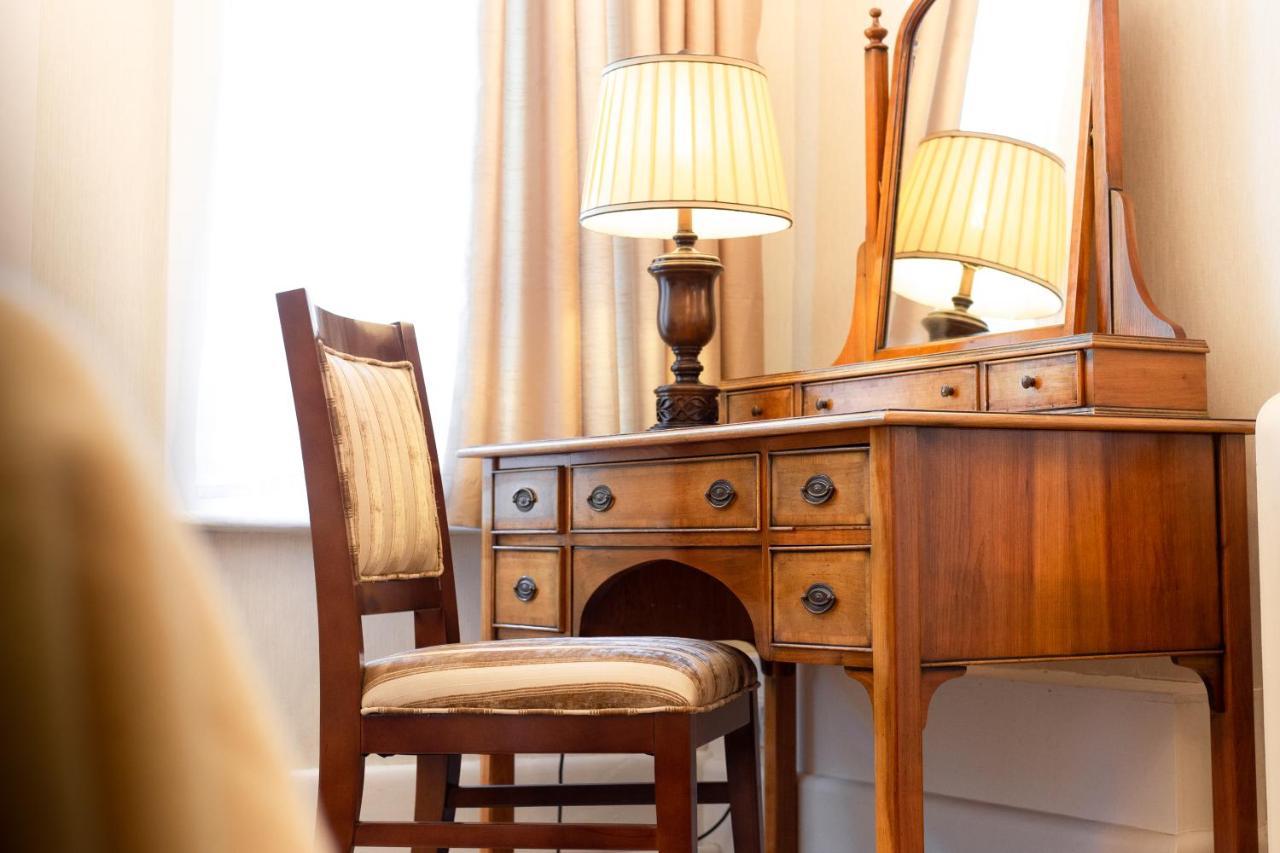 הדג' אנד Botleigh Grange Hotel & Spa מראה חיצוני תמונה