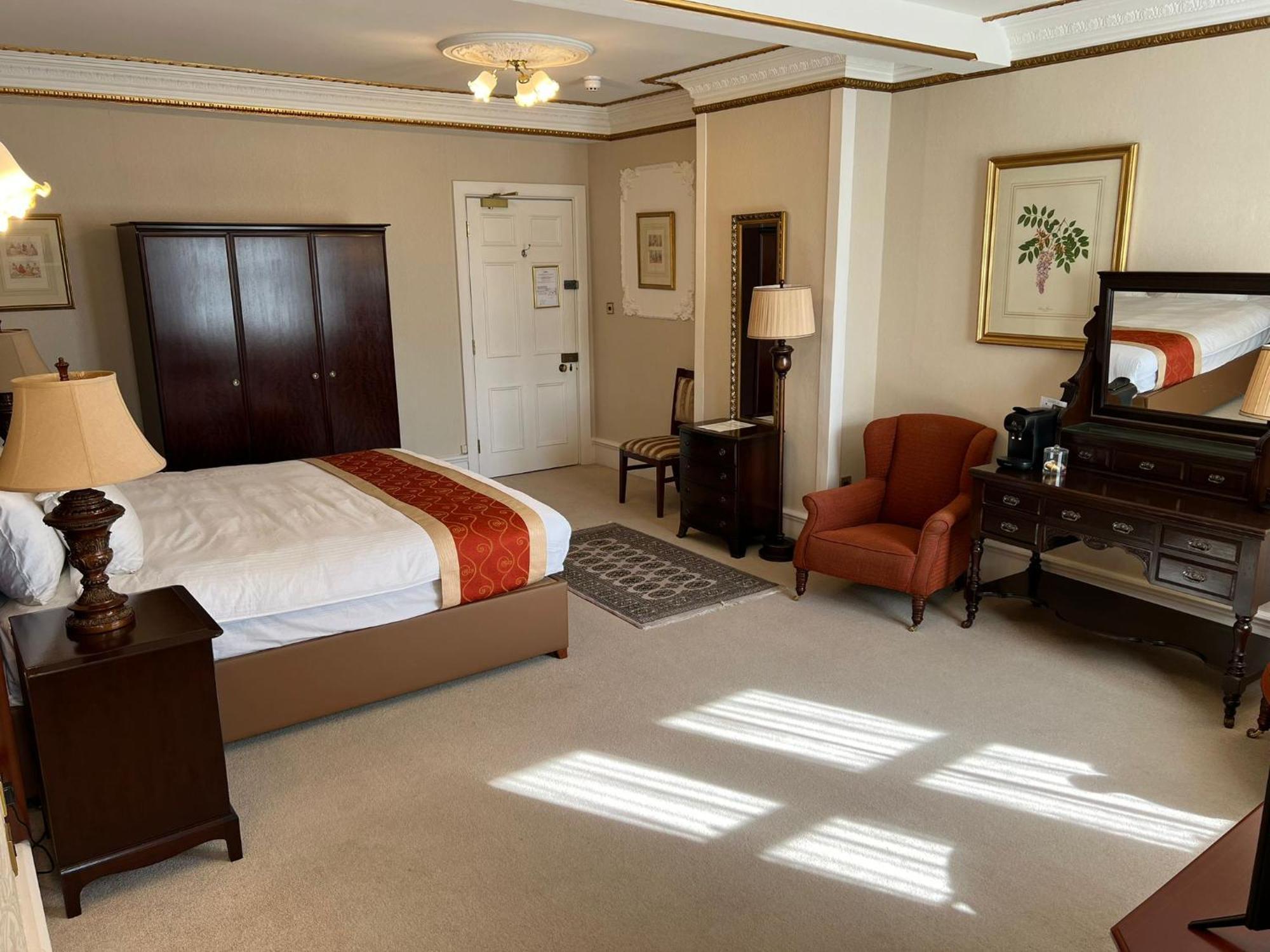 הדג' אנד Botleigh Grange Hotel & Spa מראה חיצוני תמונה