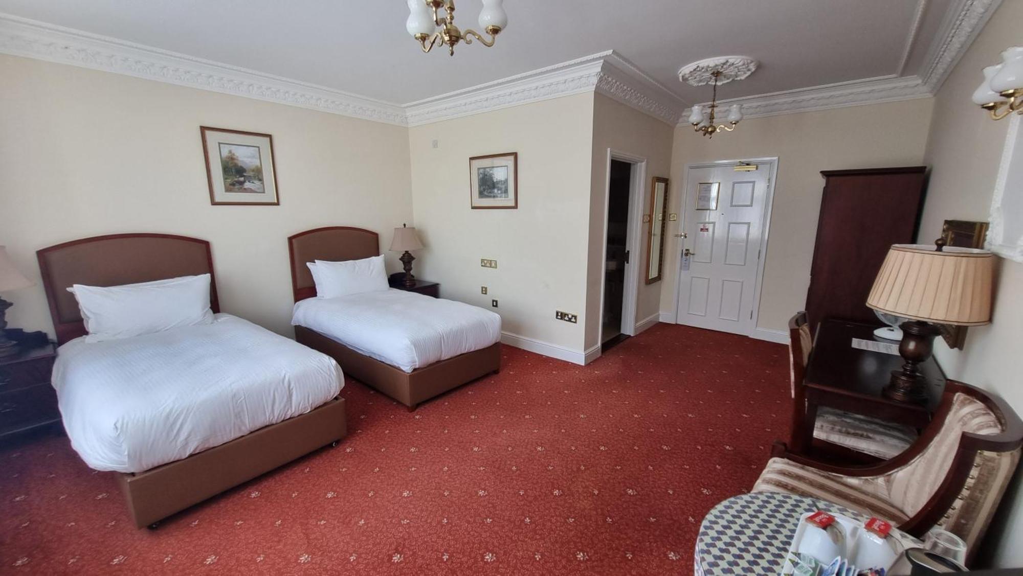 הדג' אנד Botleigh Grange Hotel & Spa מראה חיצוני תמונה